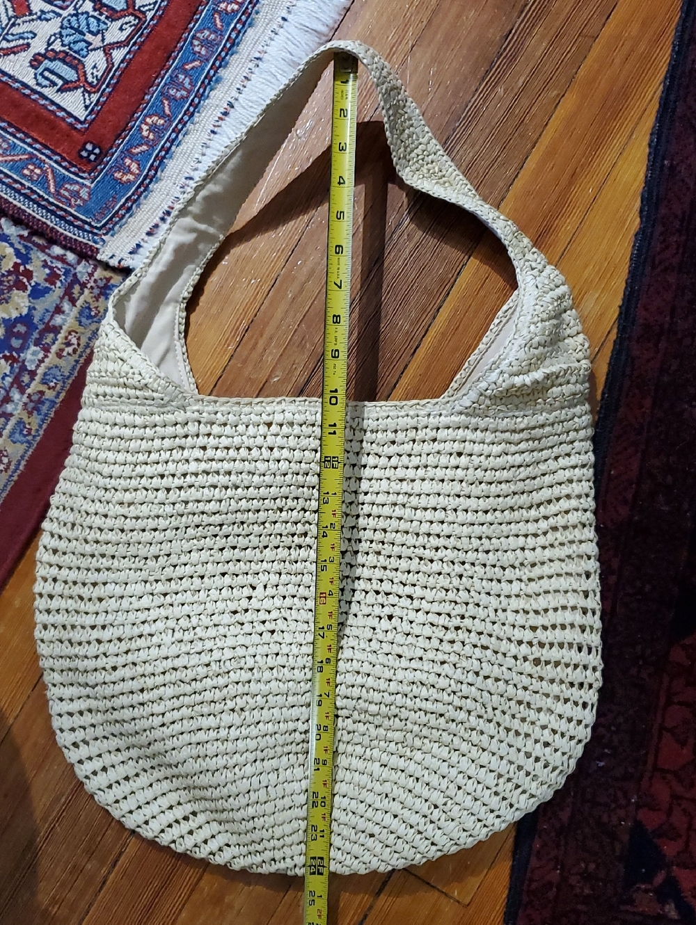 BR Raffia Straw Tote Bag - Picture 9 of 11
